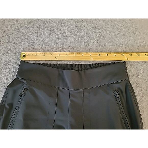 Athleta Chelsea Cargo Pants – Black Women’s 2 – Travel Work Weekend Hiking - Picture 9 of 11